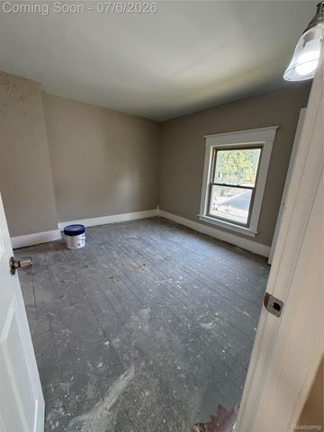 808 Division Street, Owosso, MI 48867