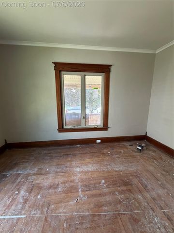 808 Division Street, Owosso, MI 48867