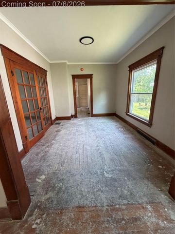 808 Division Street, Owosso, MI 48867