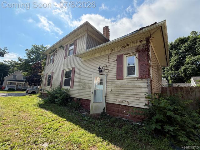 808 Division Street, Owosso, MI 48867