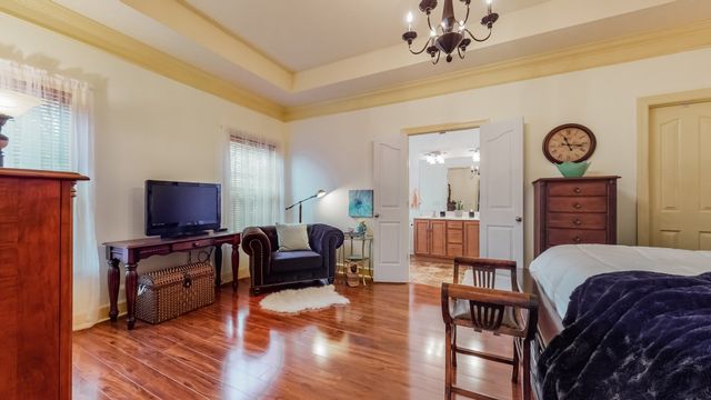 1815 Potters Ct, Murfreesboro, TN 37128