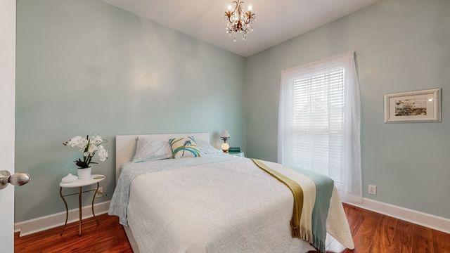 1815 Potters Ct, Murfreesboro, TN 37128