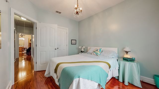 1815 Potters Ct, Murfreesboro, TN 37128