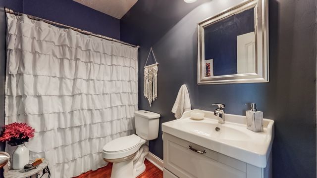 1815 Potters Ct, Murfreesboro, TN 37128