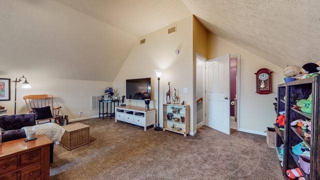 1815 Potters Ct, Murfreesboro, TN 37128