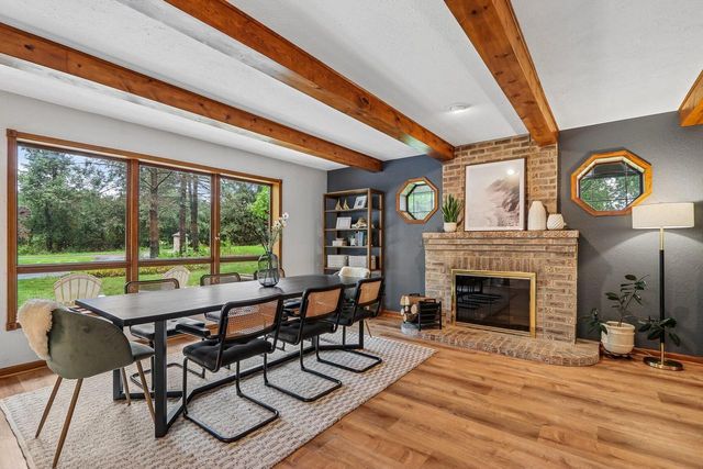 121 Saeger AVENUE, Oconomowoc, WI 53066