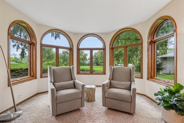 121 Saeger AVENUE, Oconomowoc, WI 53066