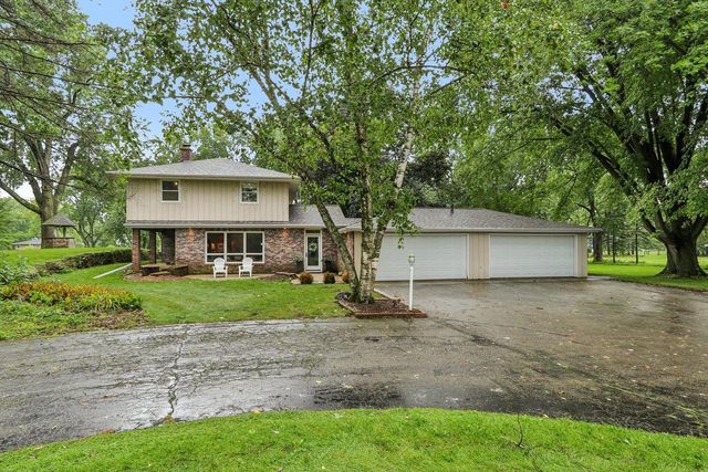 121 Saeger AVENUE, Oconomowoc, WI 53066