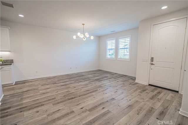 28706 Jardineras Dr, Valencia, CA 91354