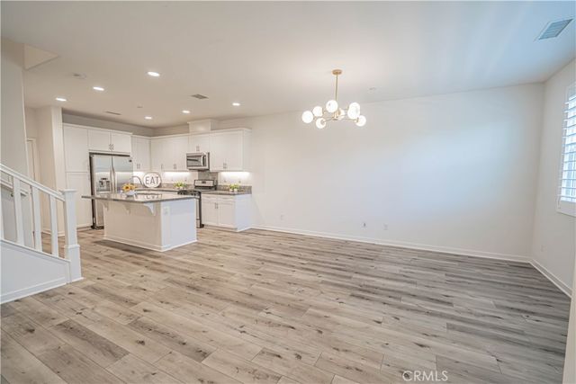 28706 Jardineras Dr, Valencia, CA 91354