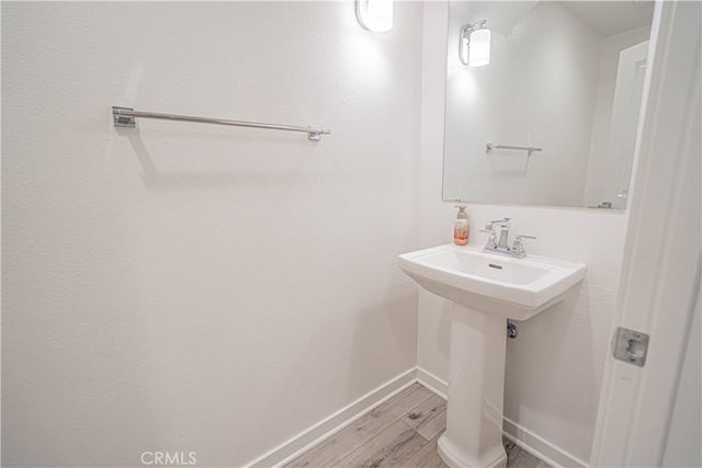 28706 Jardineras Dr, Valencia, CA 91354