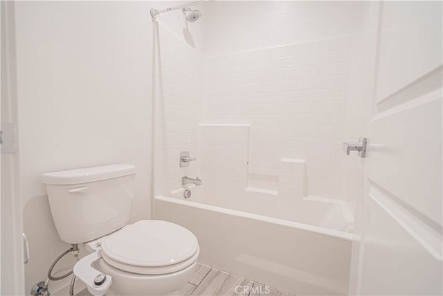 28706 Jardineras Dr, Valencia, CA 91354