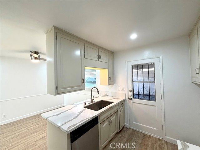 659 S Indian Hill, Claremont, CA 91711