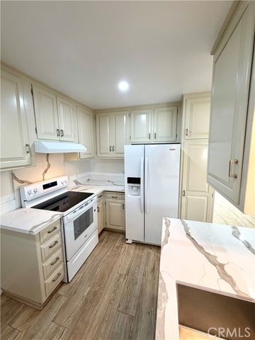 659 S Indian Hill, Claremont, CA 91711