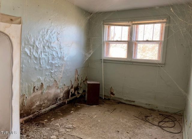 1404 Merrywood Drive, Johnson City, TN 37604