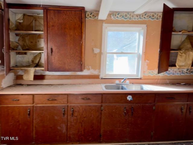 1404 Merrywood Drive, Johnson City, TN 37604