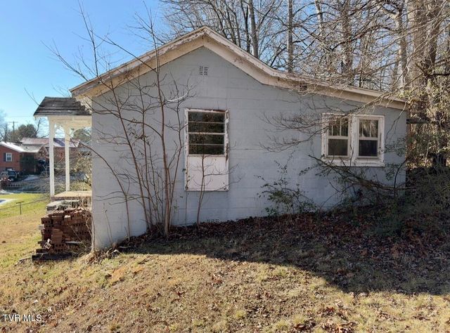 1404 Merrywood Drive, Johnson City, TN 37604