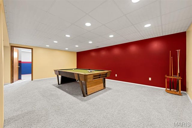 2045 Teakwood Manor Drive, Florissant, MO 63031