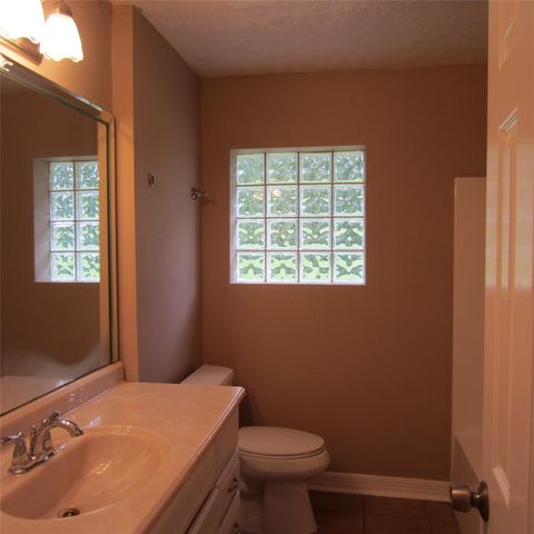 18675 Ferne Drive, Porter, TX 77365