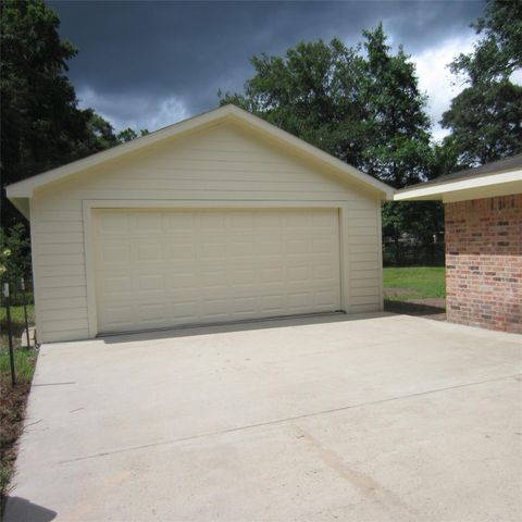 18675 Ferne Drive, Porter, TX 77365