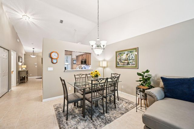 272 NW Broken Oak Trail, Jensen Beach, FL 34957