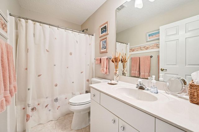 272 NW Broken Oak Trail, Jensen Beach, FL 34957