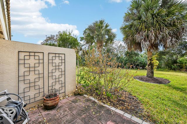 272 NW Broken Oak Trail, Jensen Beach, FL 34957