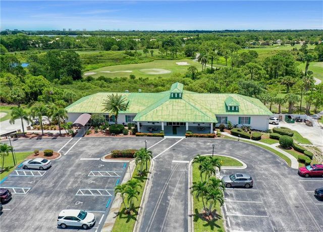 272 NW Broken Oak Trail, Jensen Beach, FL 34957