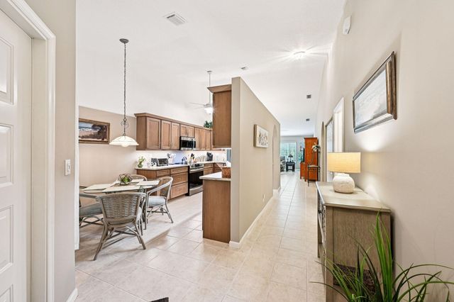 272 NW Broken Oak Trail, Jensen Beach, FL 34957