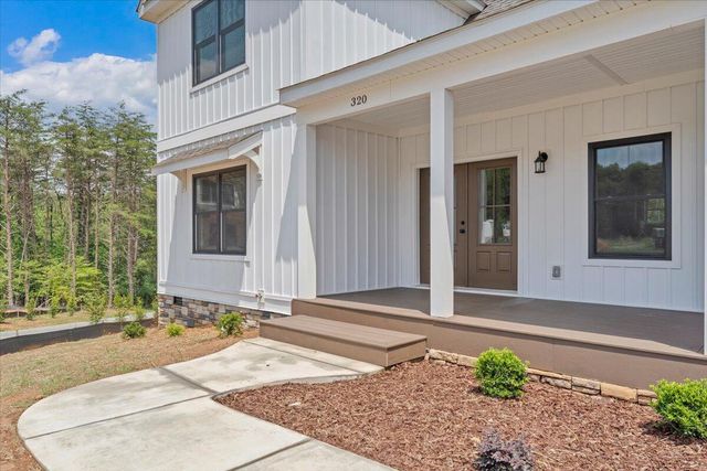 320 Windsor Castle DR, Moneta, VA 24121