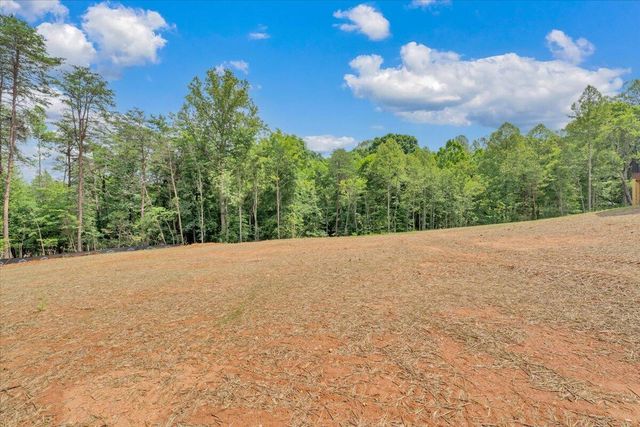 320 Windsor Castle DR, Moneta, VA 24121