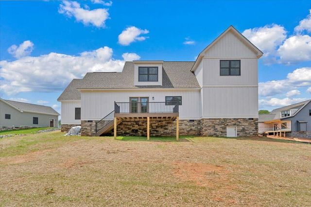 320 Windsor Castle DR, Moneta, VA 24121