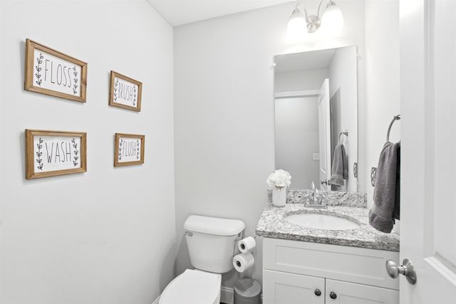 84 Juniper Circle, Auburn, NH 03032
