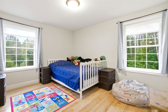 84 Juniper Circle, Auburn, NH 03032
