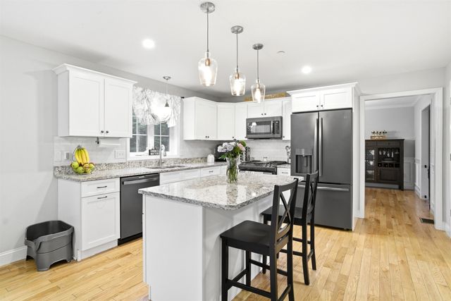 84 Juniper Circle, Auburn, NH 03032