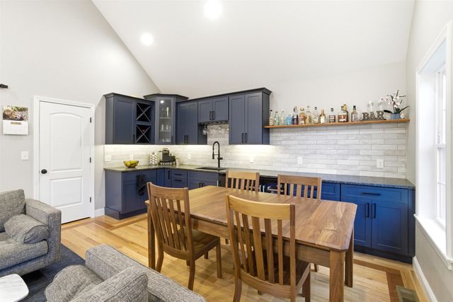84 Juniper Circle, Auburn, NH 03032