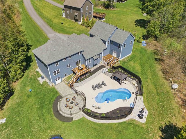 84 Juniper Circle, Auburn, NH 03032