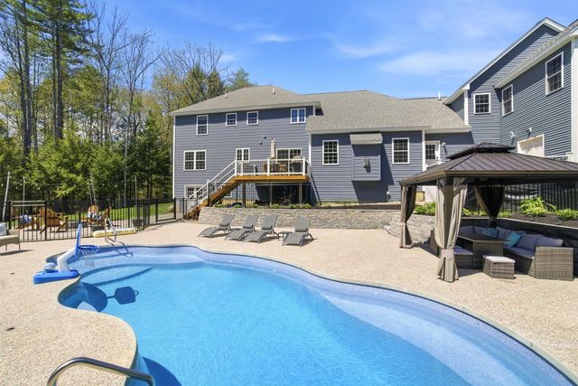 84 Juniper Circle, Auburn, NH 03032
