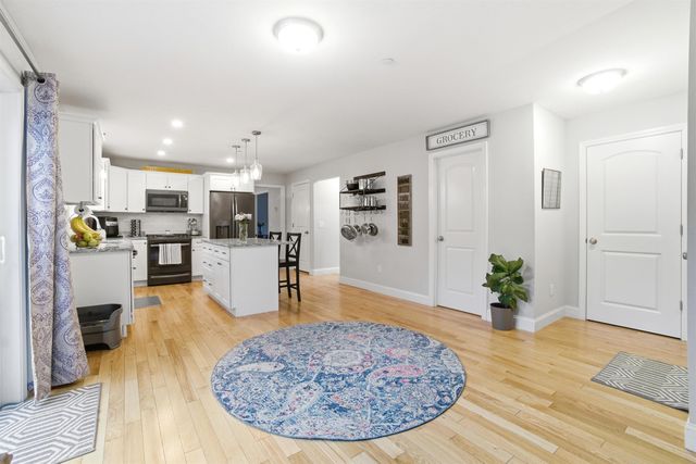 84 Juniper Circle, Auburn, NH 03032