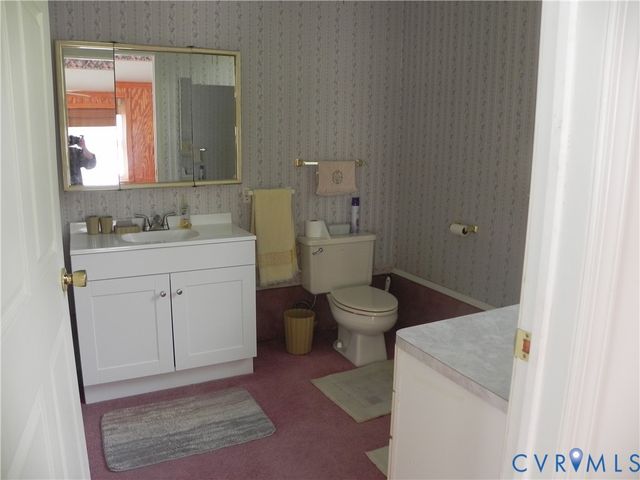 607 Dunkerry Ln, Sandston, VA 23150