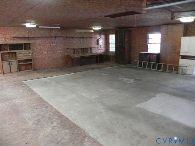 607 Dunkerry Ln, Sandston, VA 23150