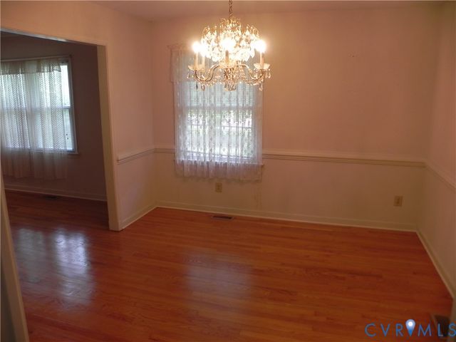 607 Dunkerry Ln, Sandston, VA 23150