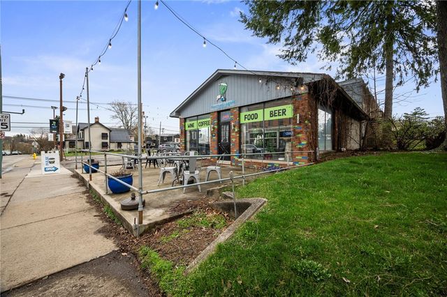 138 S Market St, New Wilmington Boro, PA 16142