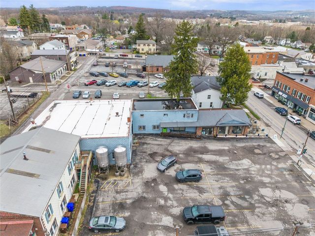 138 S Market St, New Wilmington Boro, PA 16142