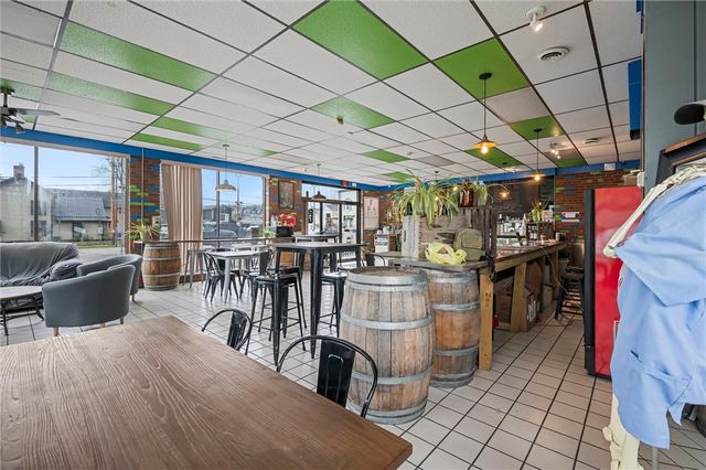 138 S Market St, New Wilmington Boro, PA 16142