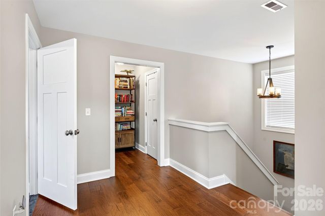 22 Tudor Way, Black Mountain, NC 28711