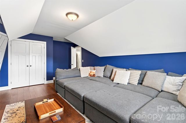22 Tudor Way, Black Mountain, NC 28711