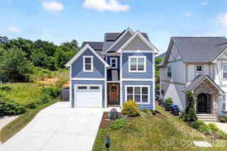 22 Tudor Way, Black Mountain, NC 28711