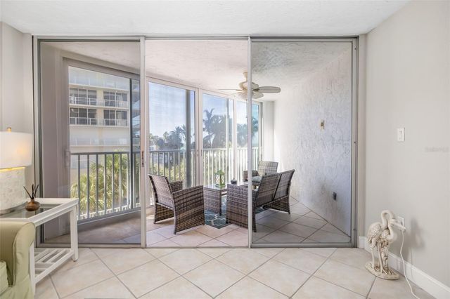 1770 BENJAMIN FRANKLIN DRIVE 203, Sarasota, FL 34236