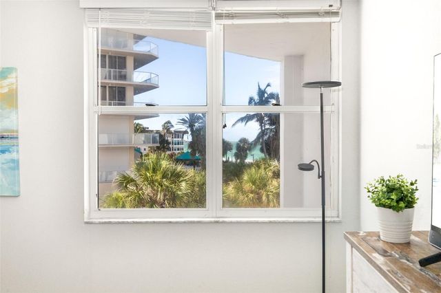 1770 BENJAMIN FRANKLIN DRIVE 203, Sarasota, FL 34236